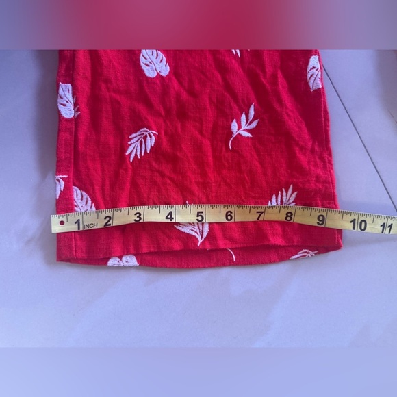 Ann Taylor Red Leaf Print Pants red and white capri size 4 wide legs - Picture 6 of 15